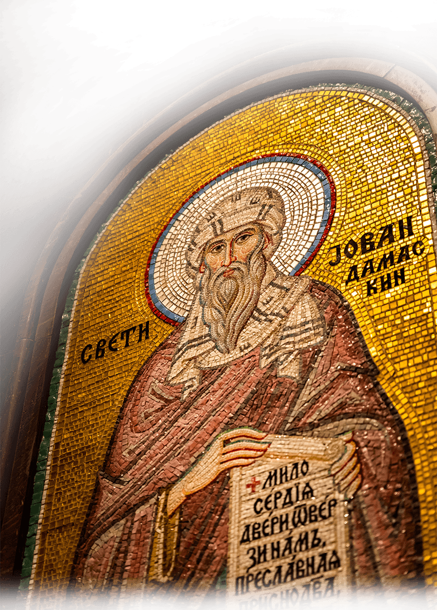 Иконы и молитвы помогают Валентине решить трудные ситуации